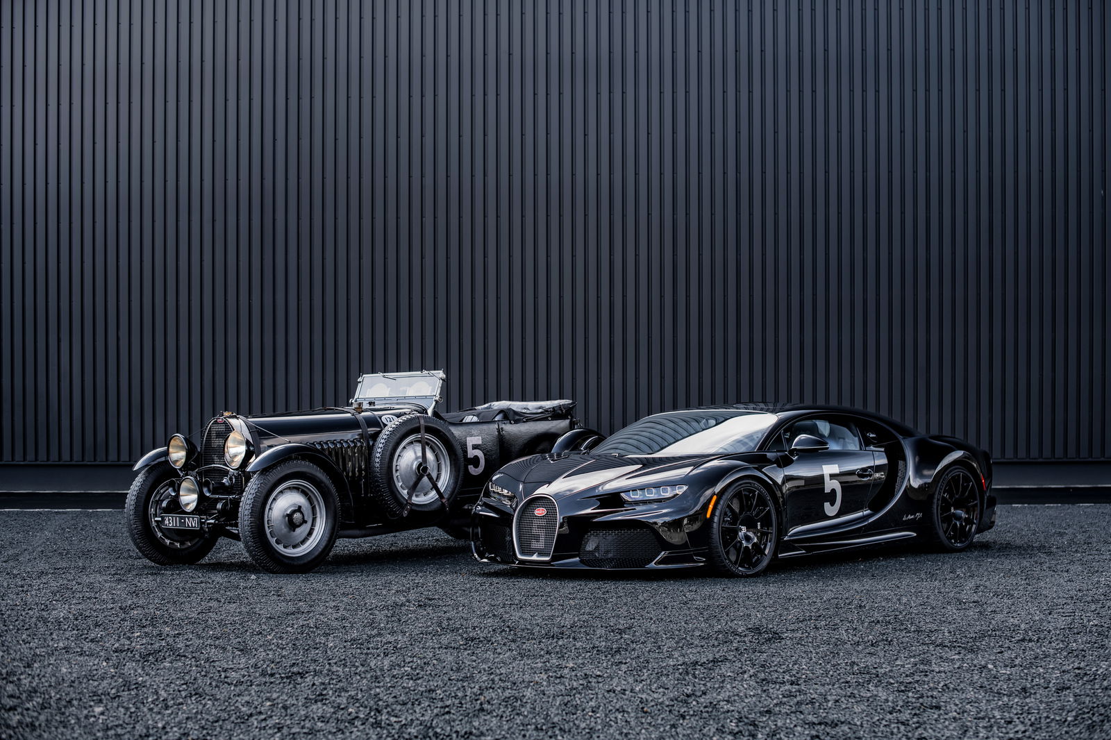 Bugatti Chiron Super Sport 'Hommage T50S' and Bugatti Type 50S